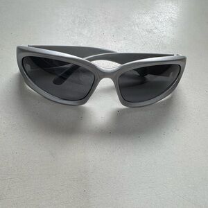 90s inspired Stylish Silver Sunglasses